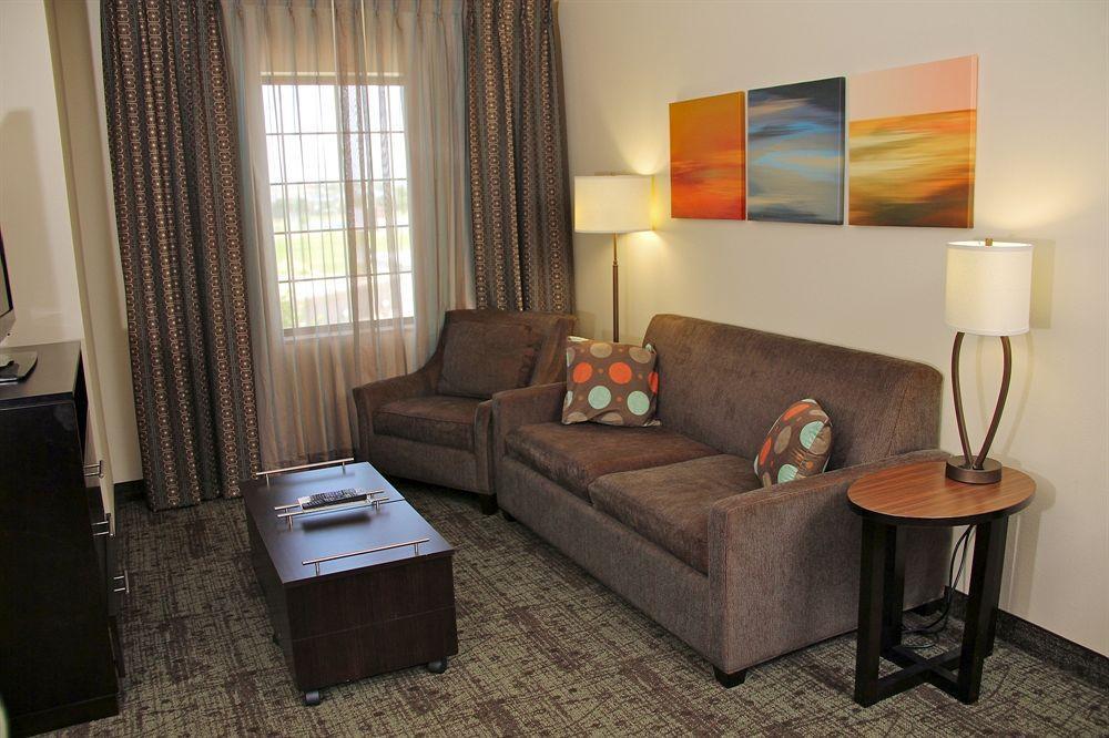 Staybridge Suites Bismarck By Ihg Exteriör bild