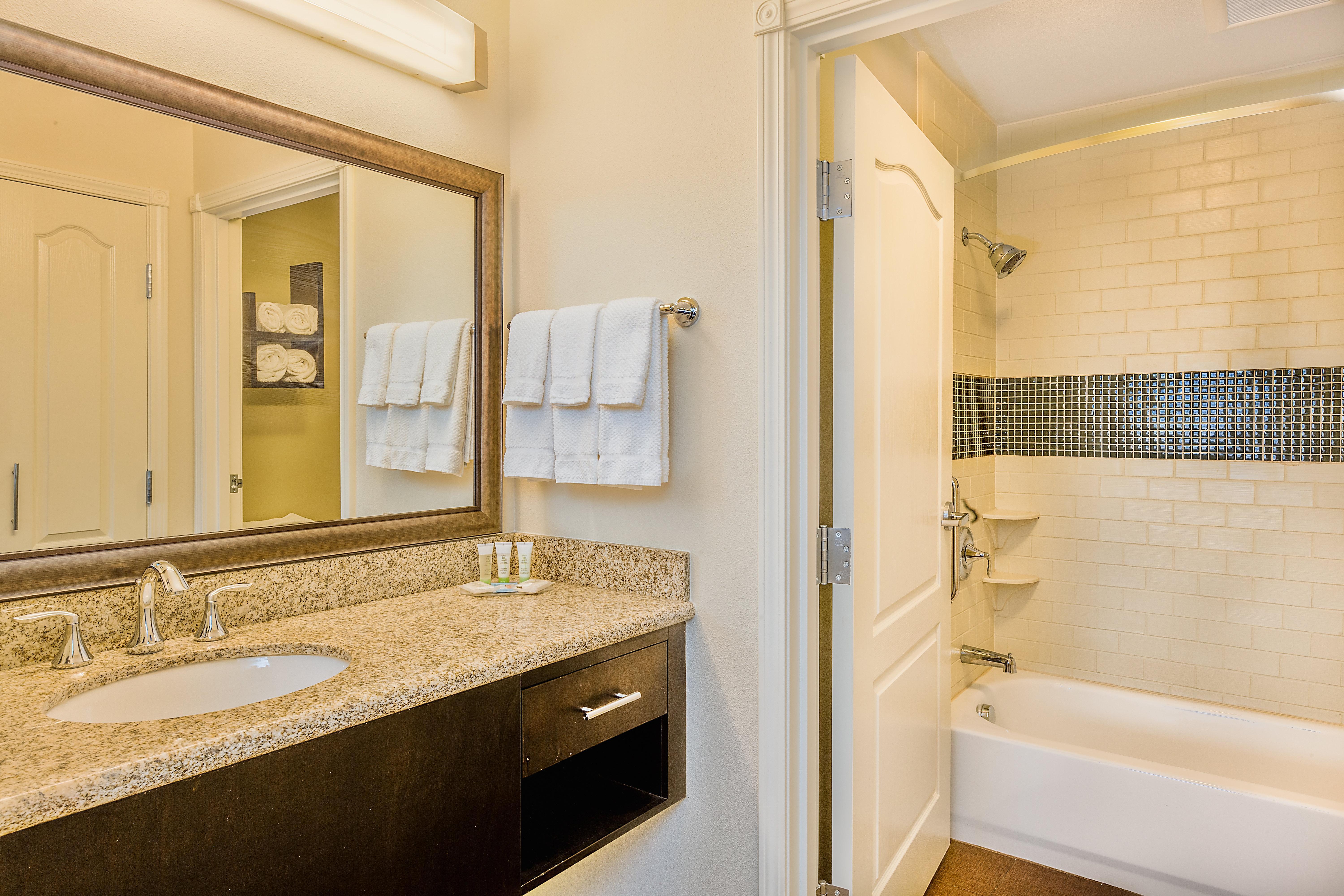 Staybridge Suites Bismarck By Ihg Exteriör bild