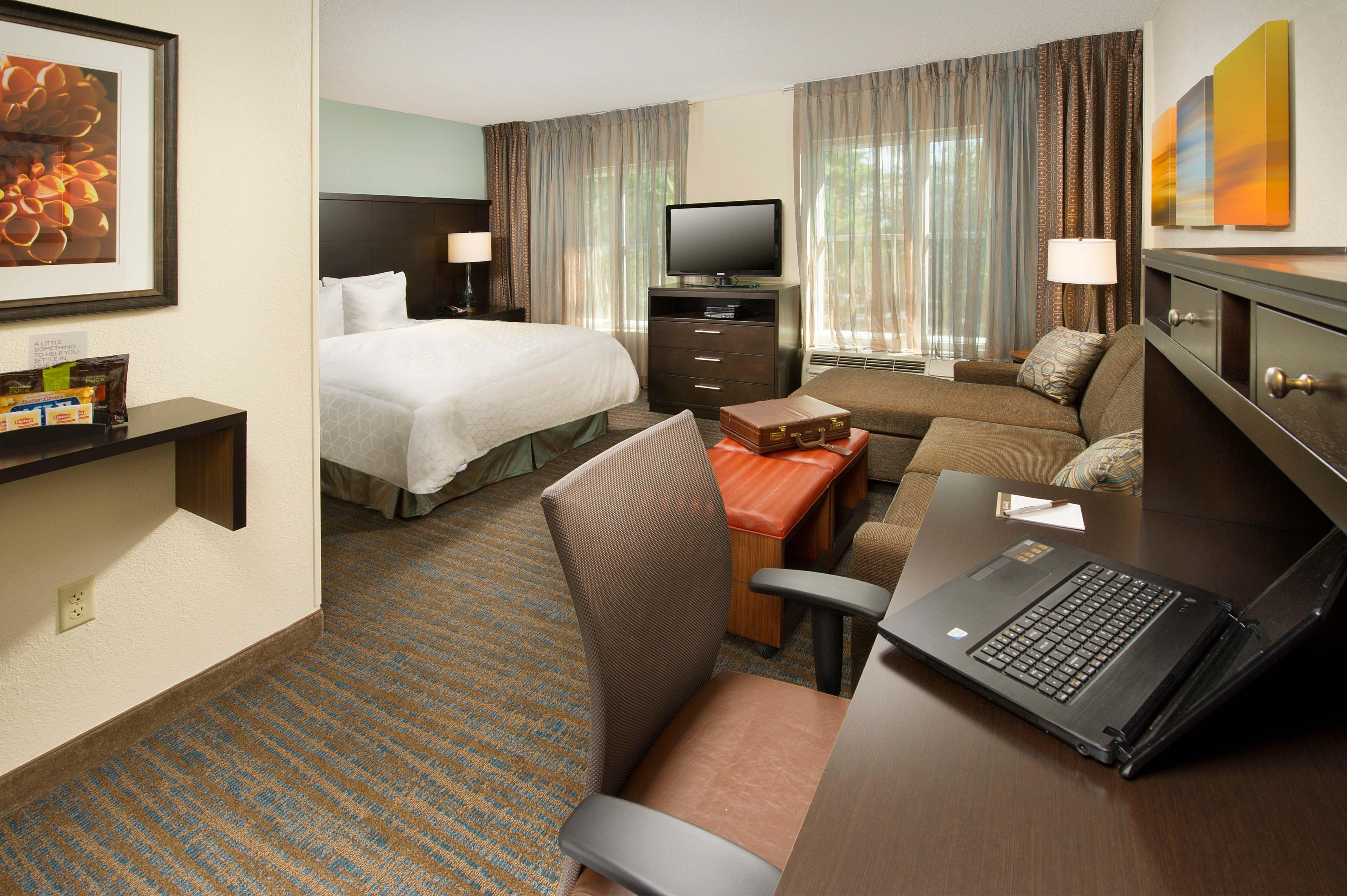 Staybridge Suites Bismarck By Ihg Exteriör bild