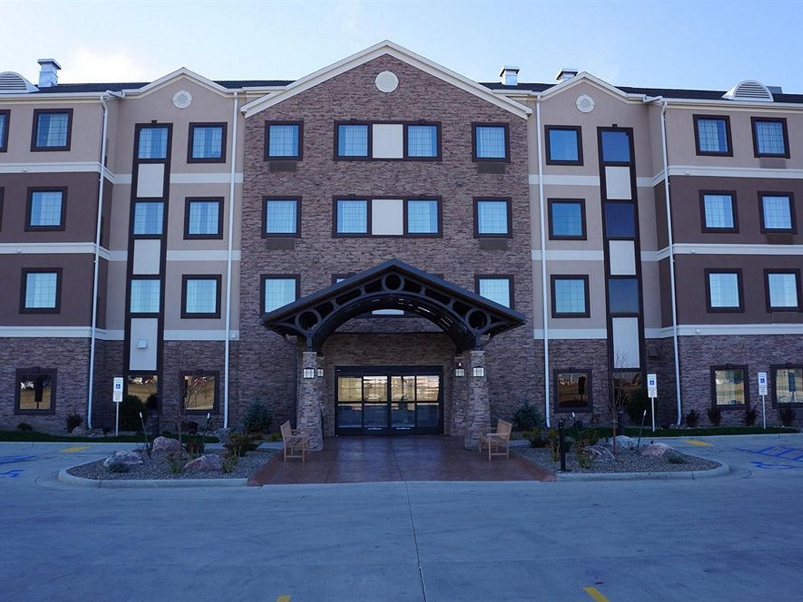 Staybridge Suites Bismarck By Ihg Exteriör bild