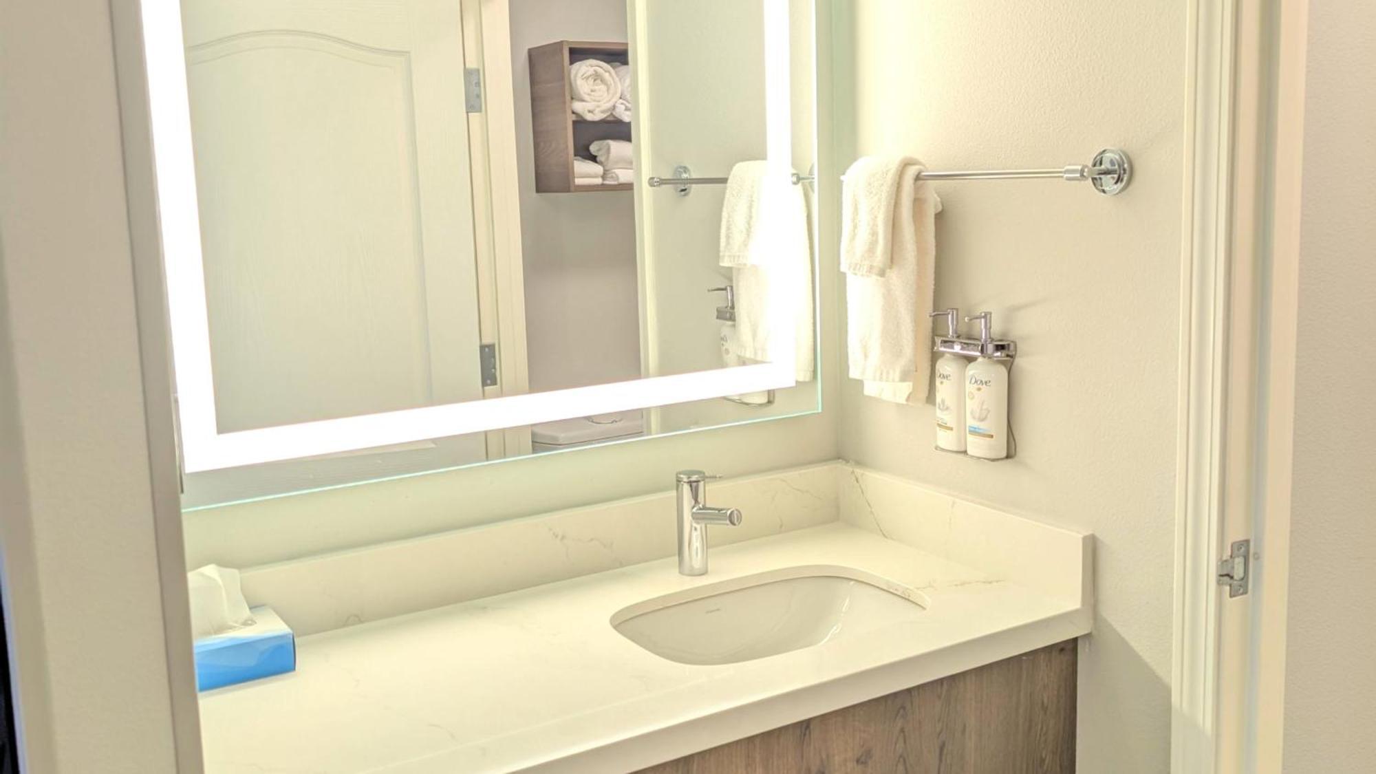 Staybridge Suites Bismarck By Ihg Exteriör bild