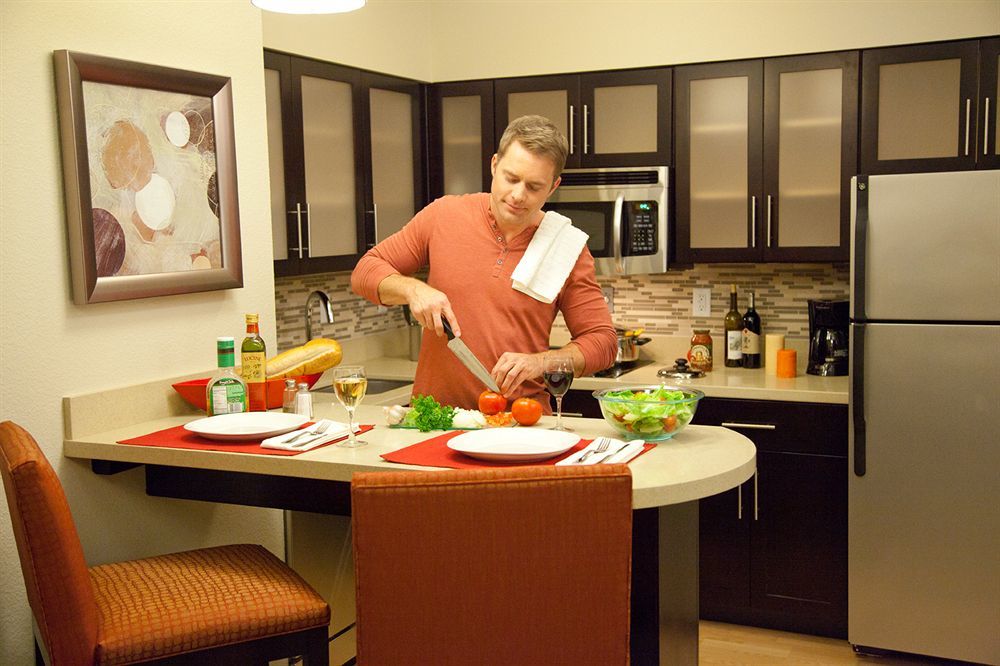 Staybridge Suites Bismarck By Ihg Exteriör bild