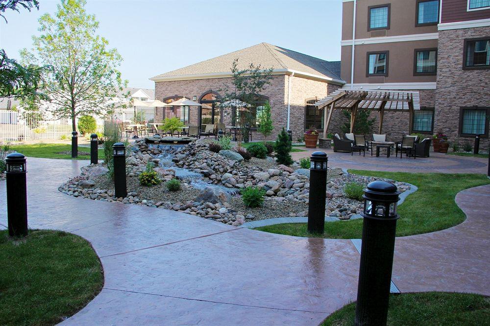 Staybridge Suites Bismarck By Ihg Exteriör bild
